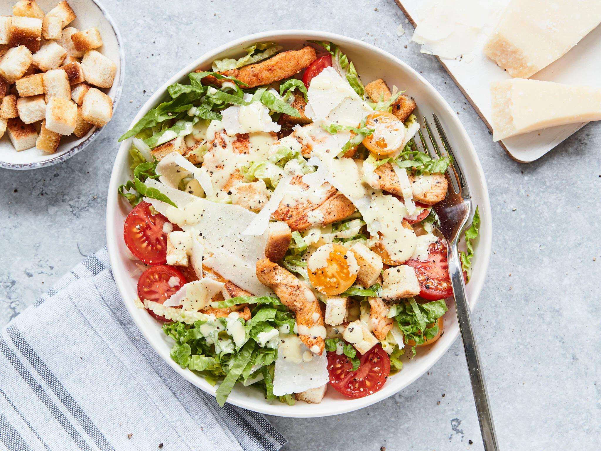 Caesar-Salad mit Joghurt-Dressing