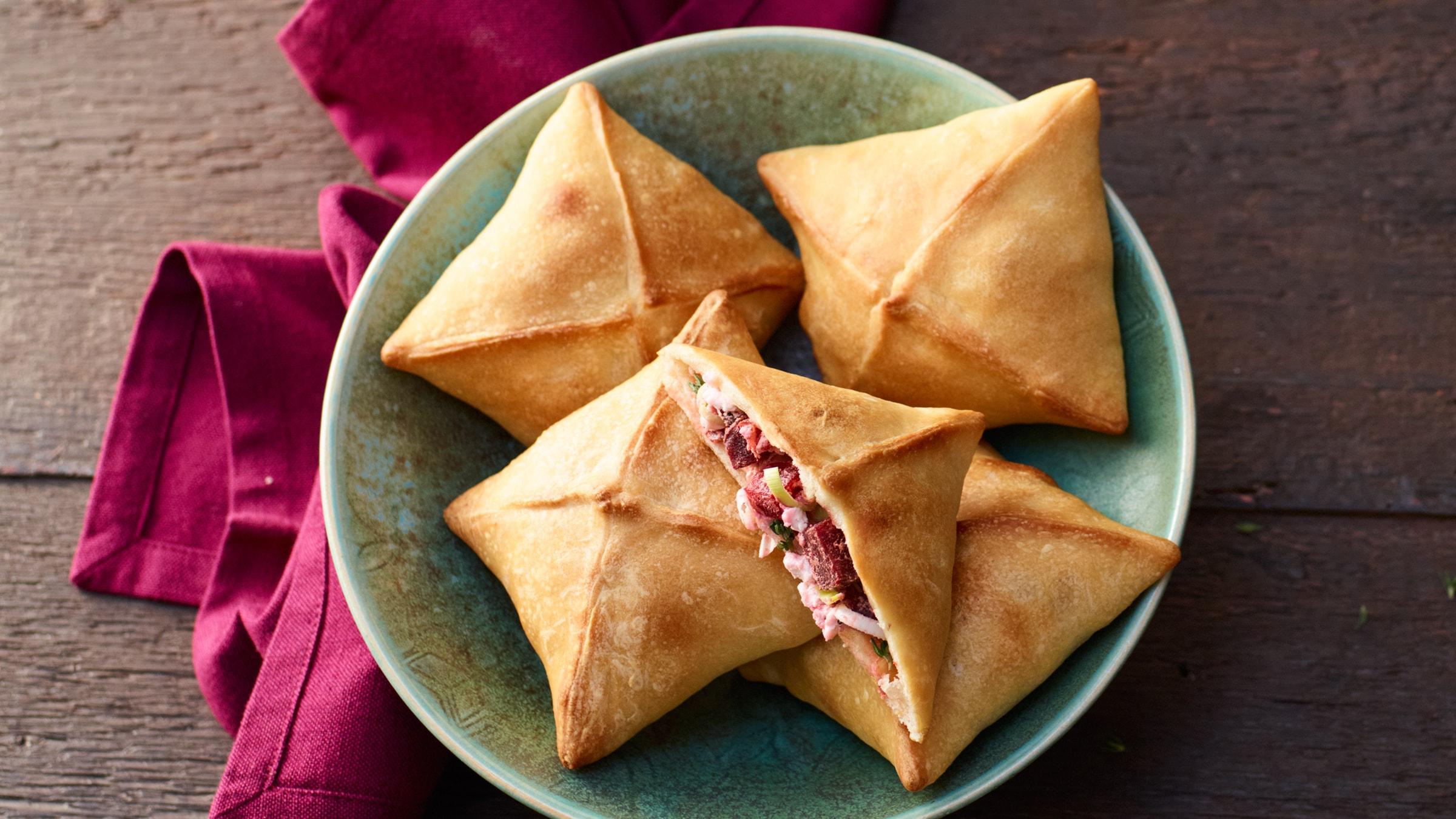 Samosas mit roter Bete & Feta