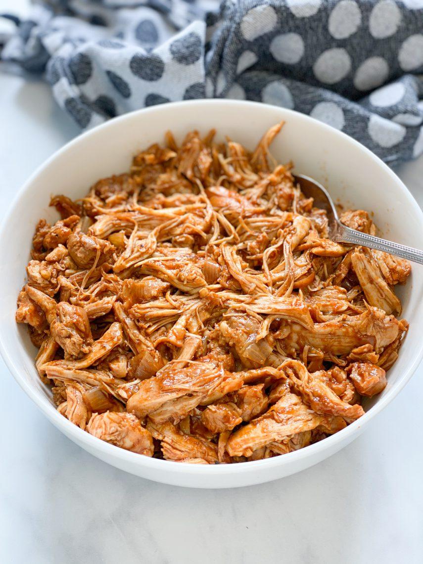 Pulled Chicken in BBQ-Sauce